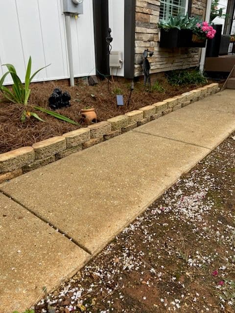 Gallery photos for Elevate Your Garden with Stylish Retaining Walls: Image #3